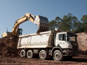 Scania P420 8x4 Tipper 2004 года